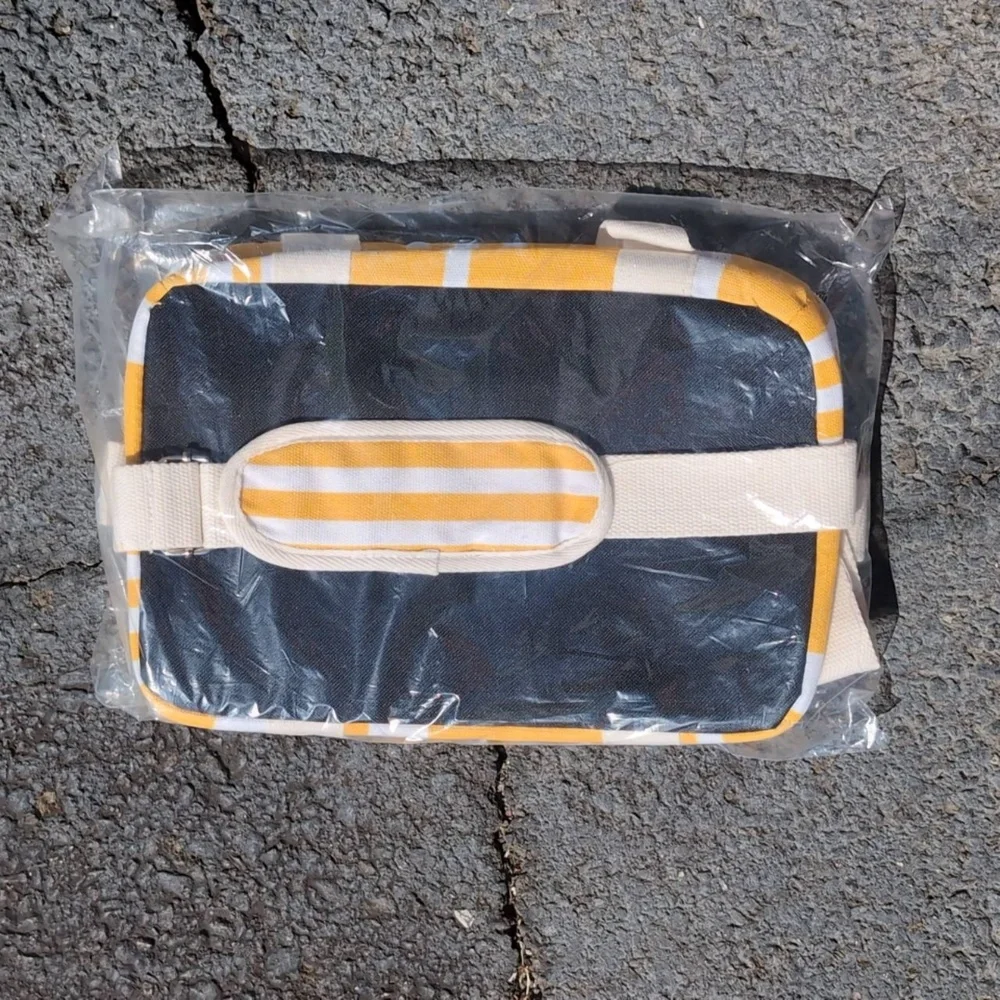 NWT Business & Pleasure Co. Yellow Gold White Striped Insulated Cooler Lunch Bag - Picture 4 of 8